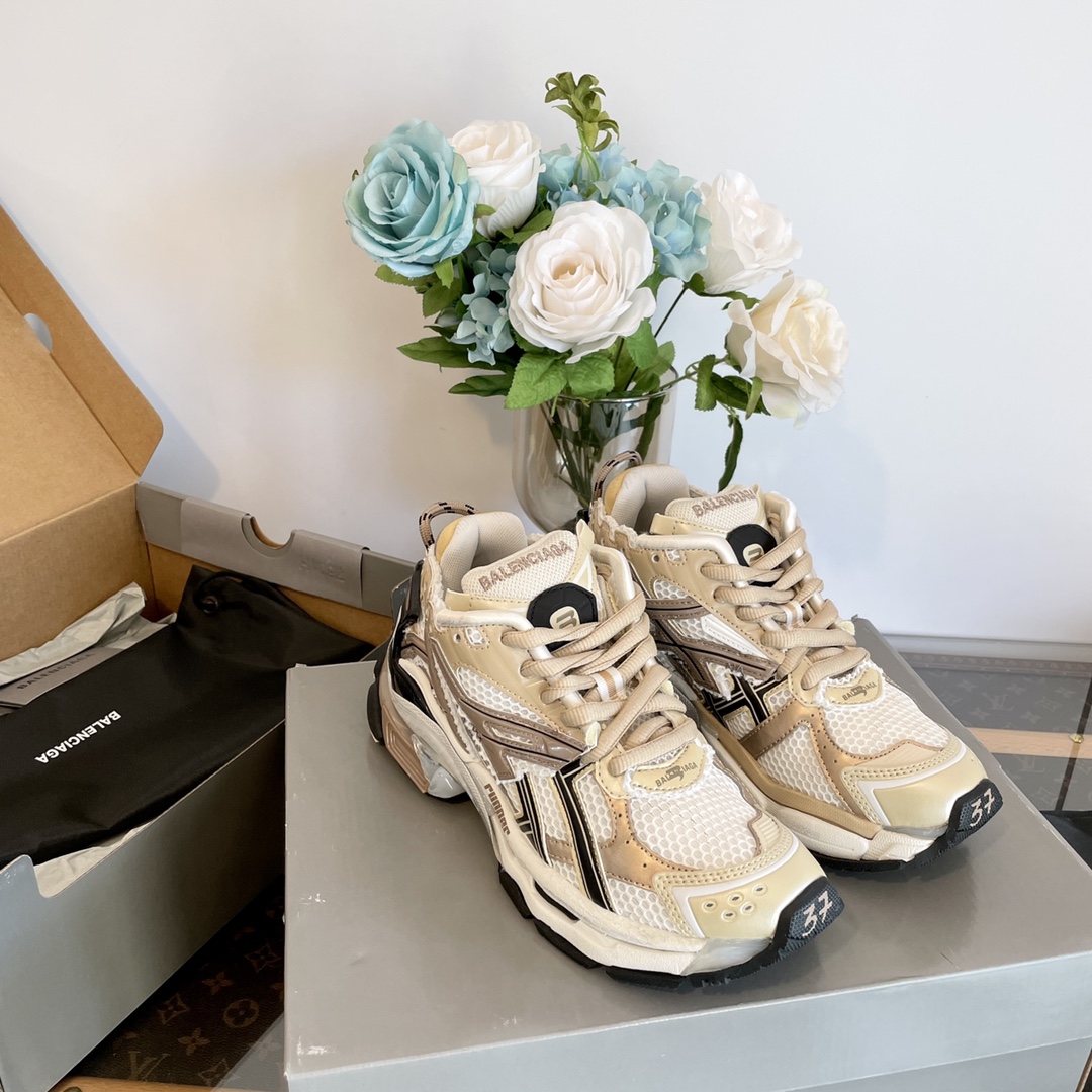 Balenciaga Runner Sneaker