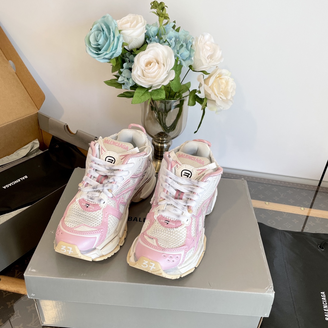 Balenciaga Runner Sneaker