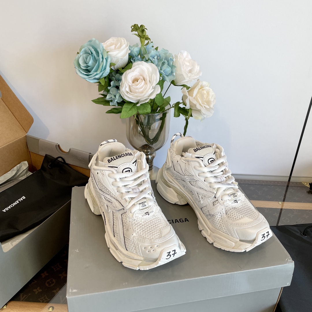 Balenciaga Runner Sneaker