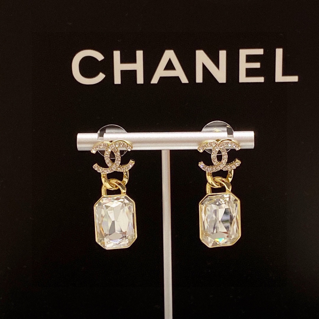 Chanel Earring