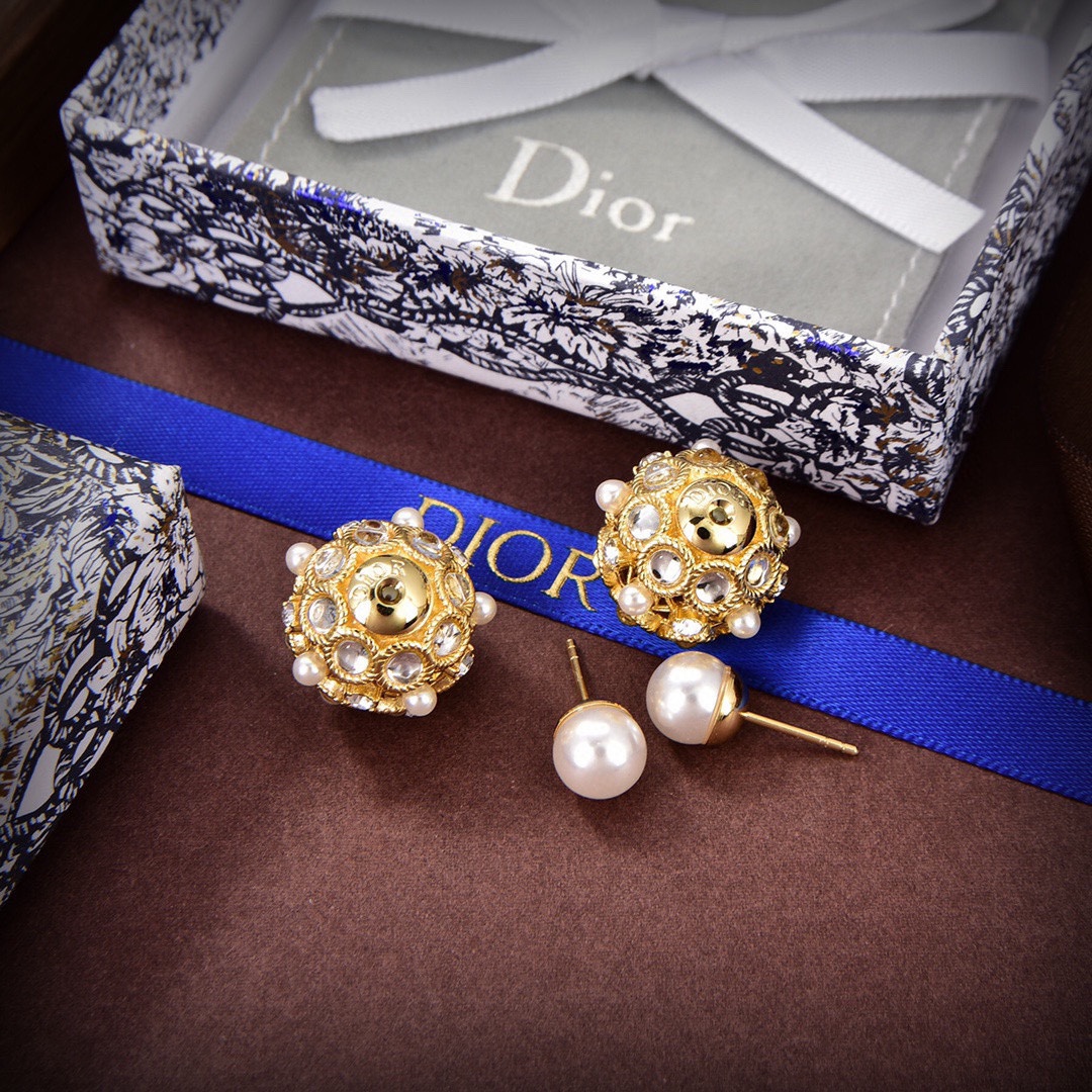 Dior Earring