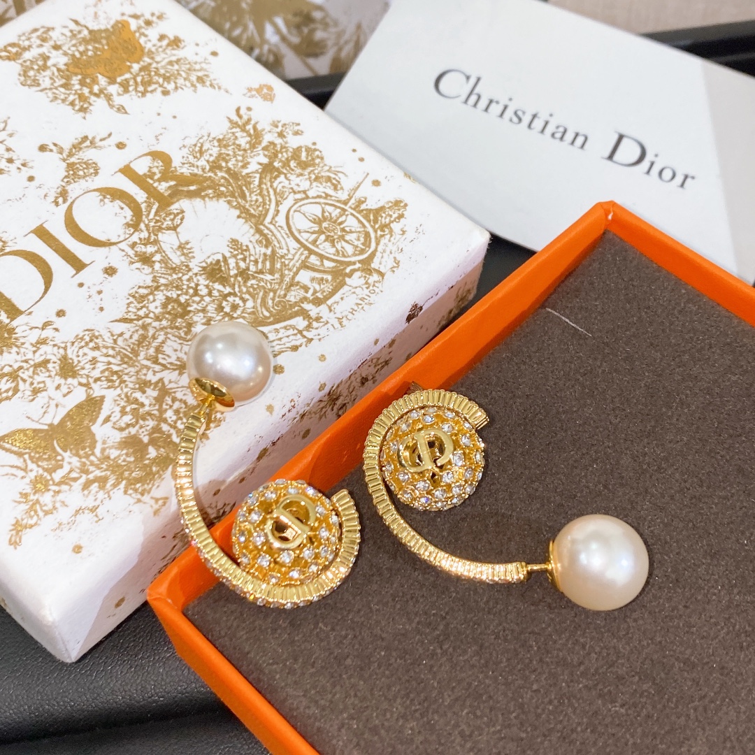 Dior Earring