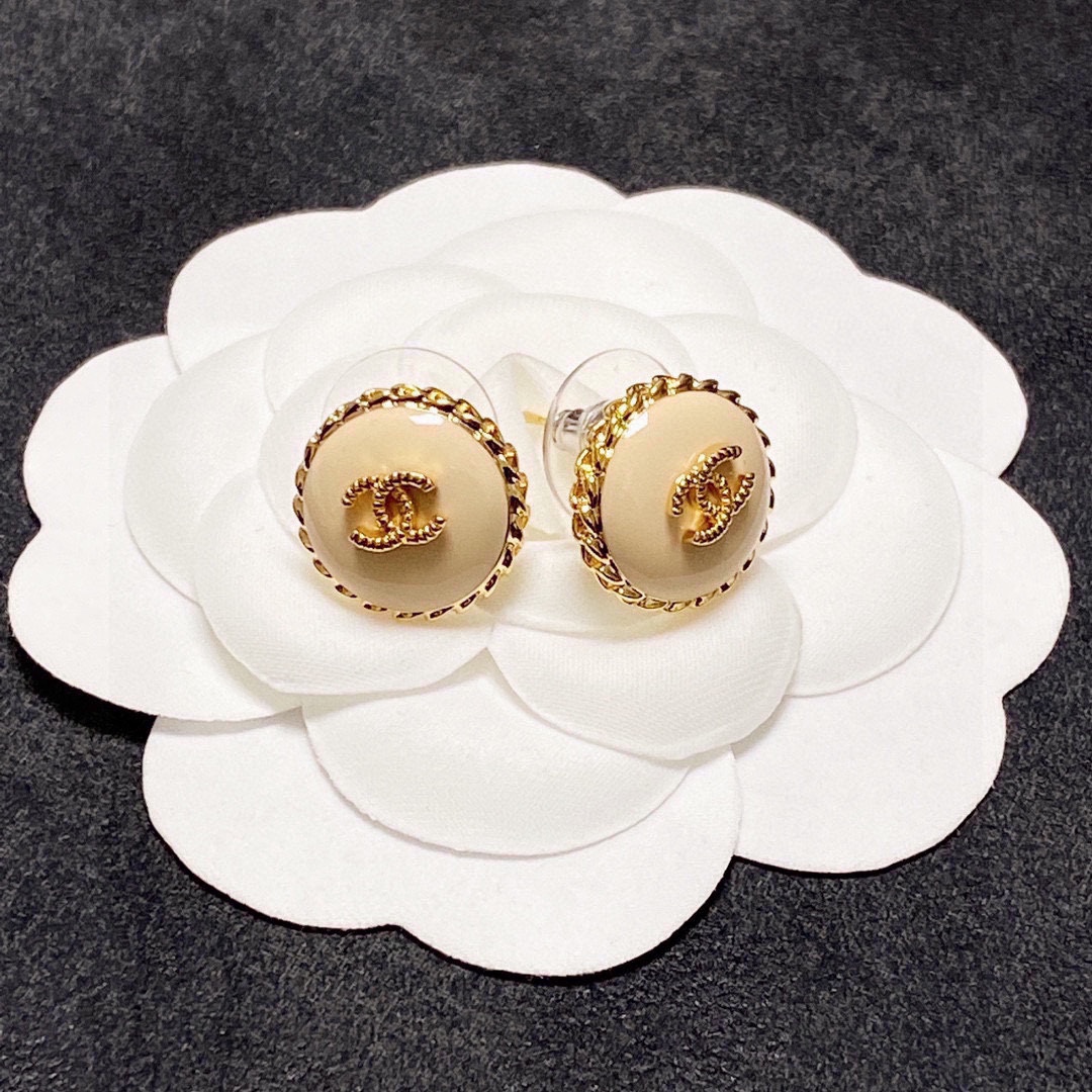Chanel Earring
