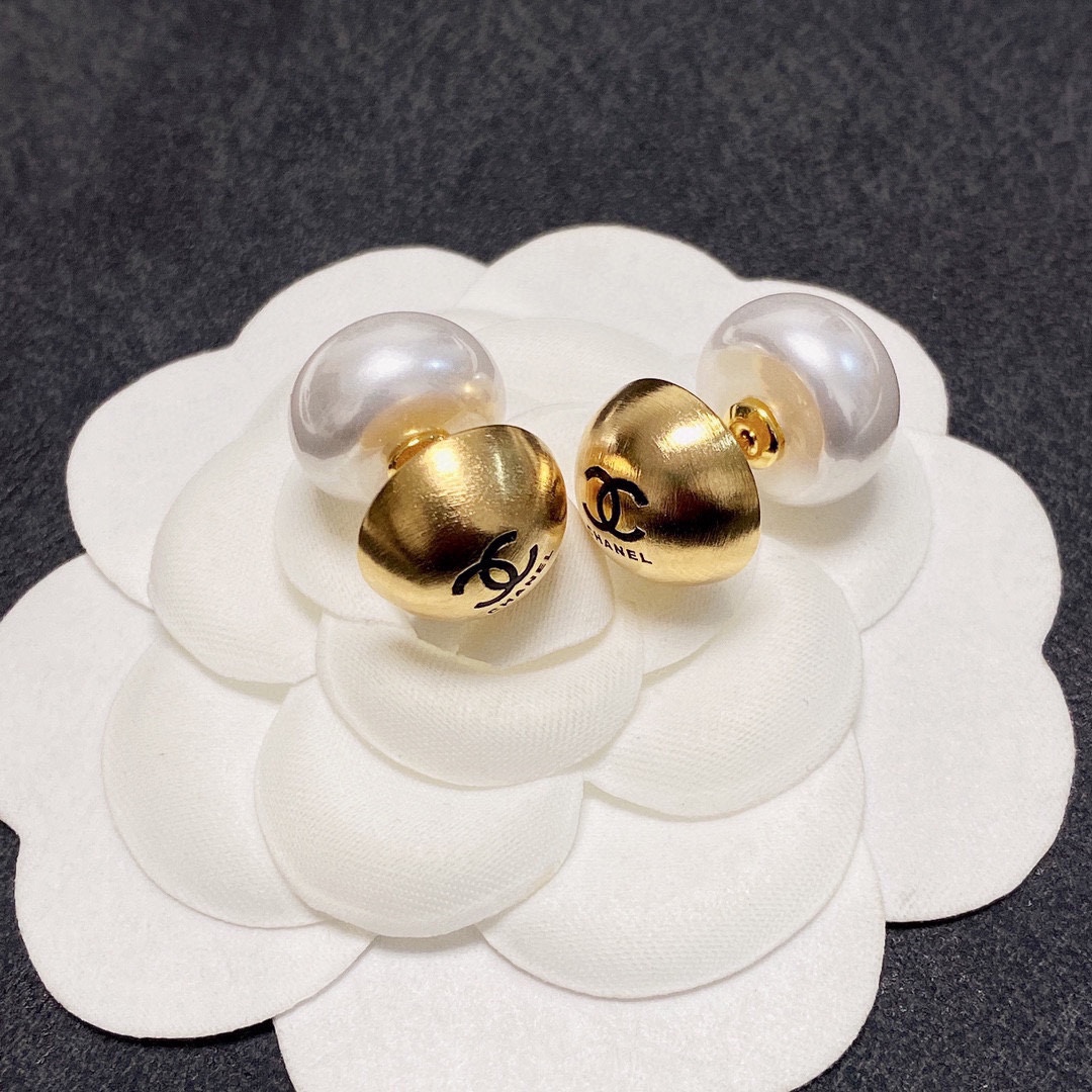 Chanel Earring