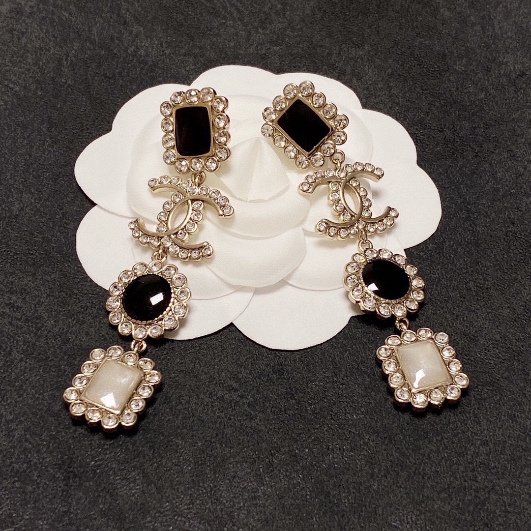Chanel Earring