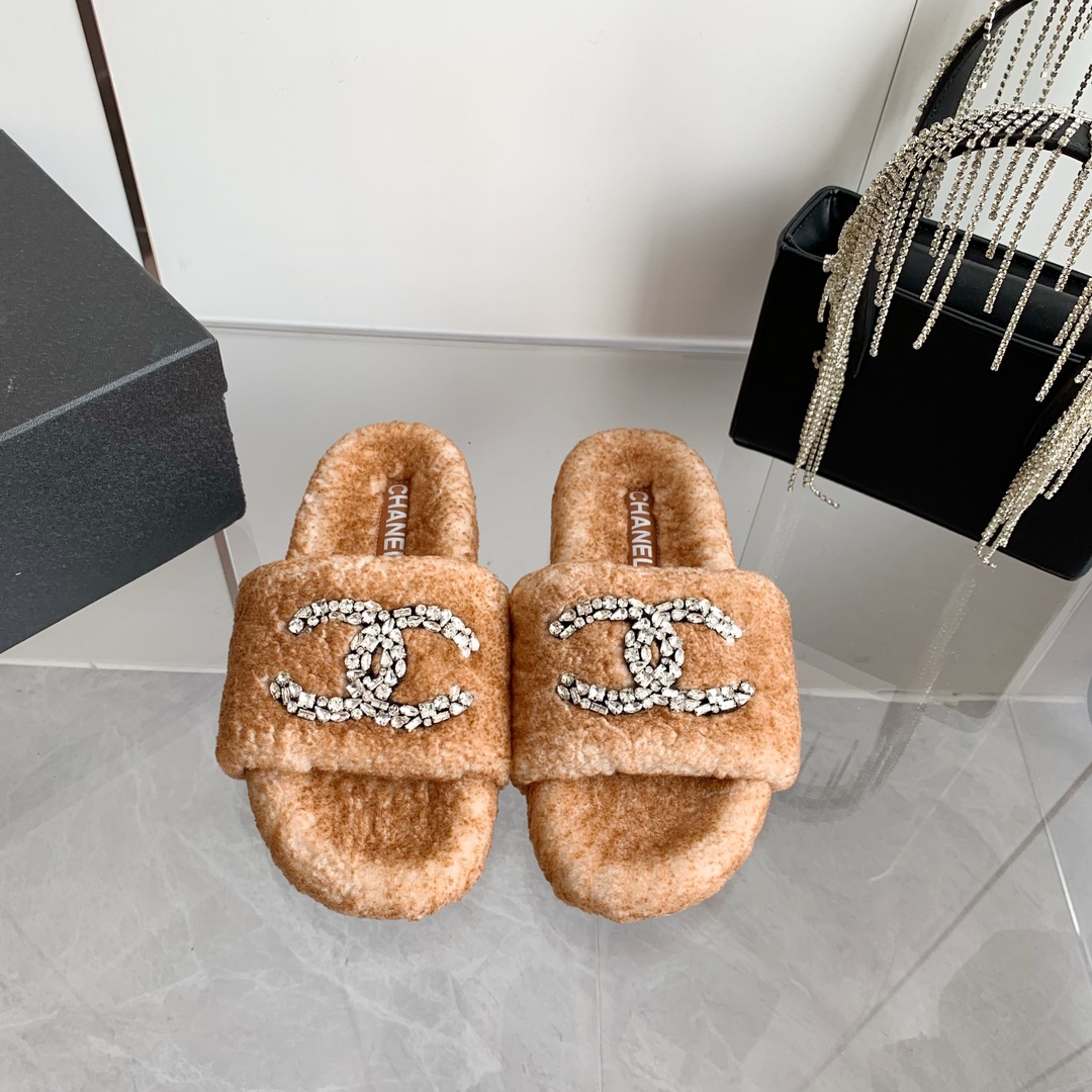 Chanel Slides