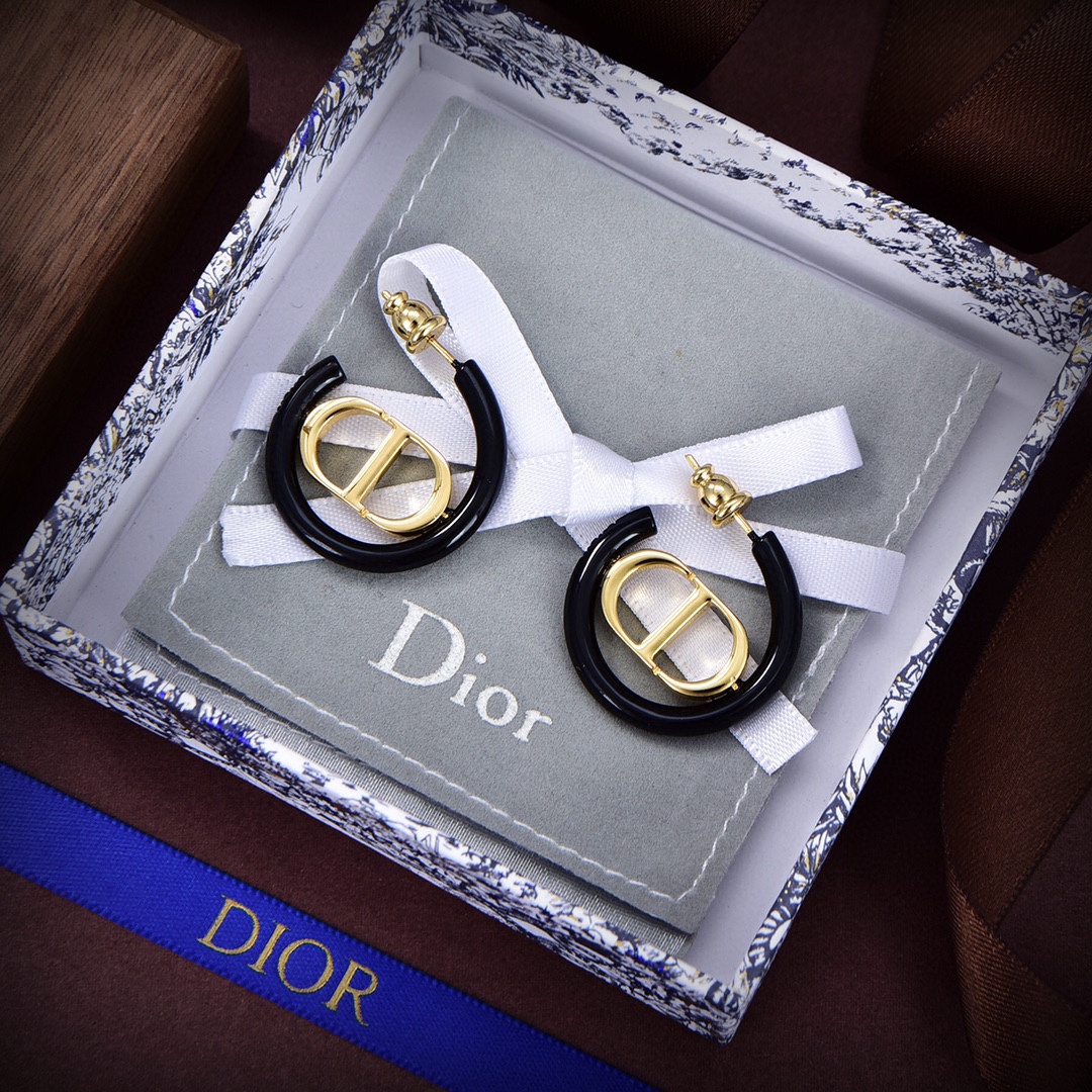 Dior Earring