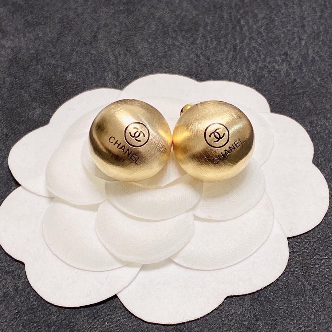 Chanel Earring