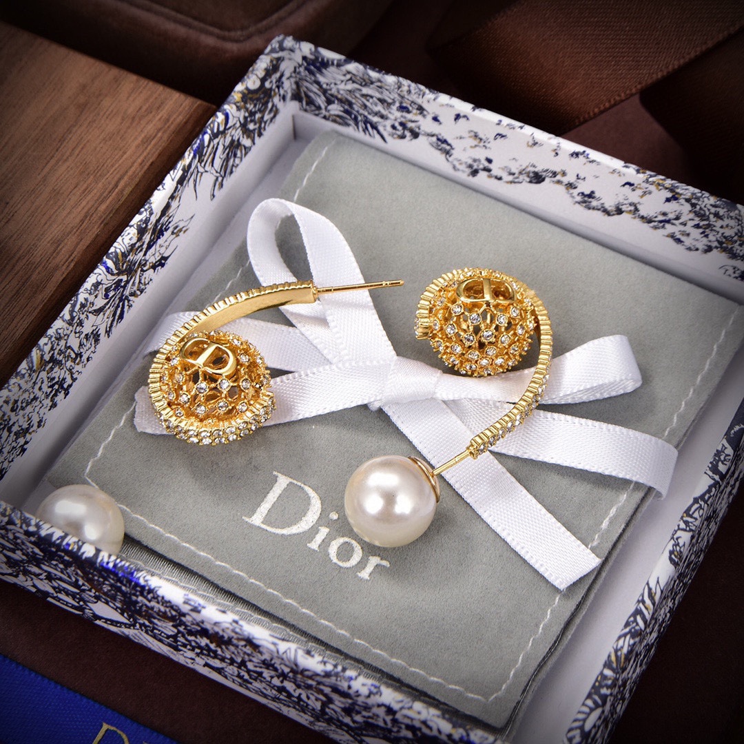 Dior Earring