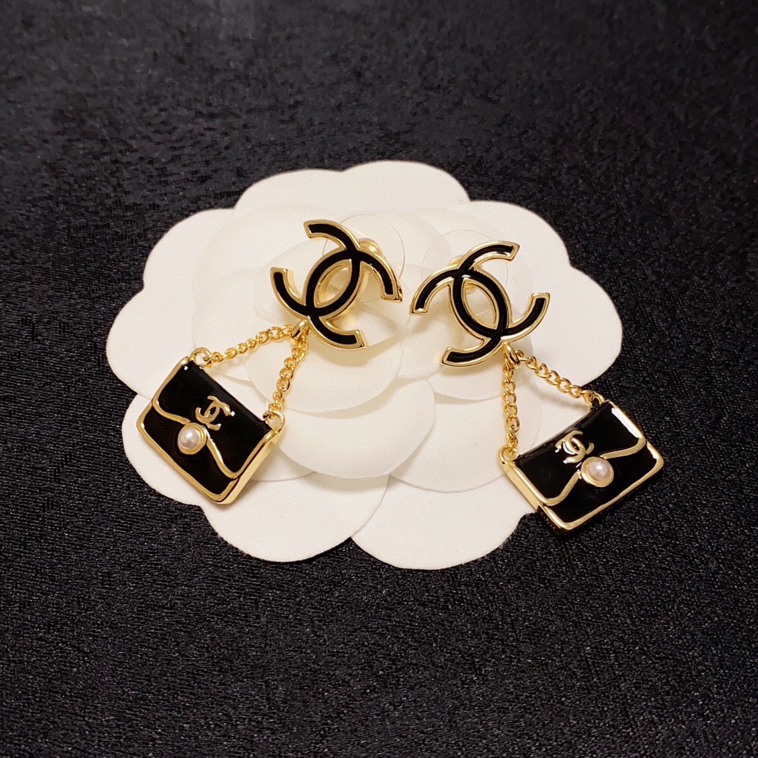 Chanel Earring
