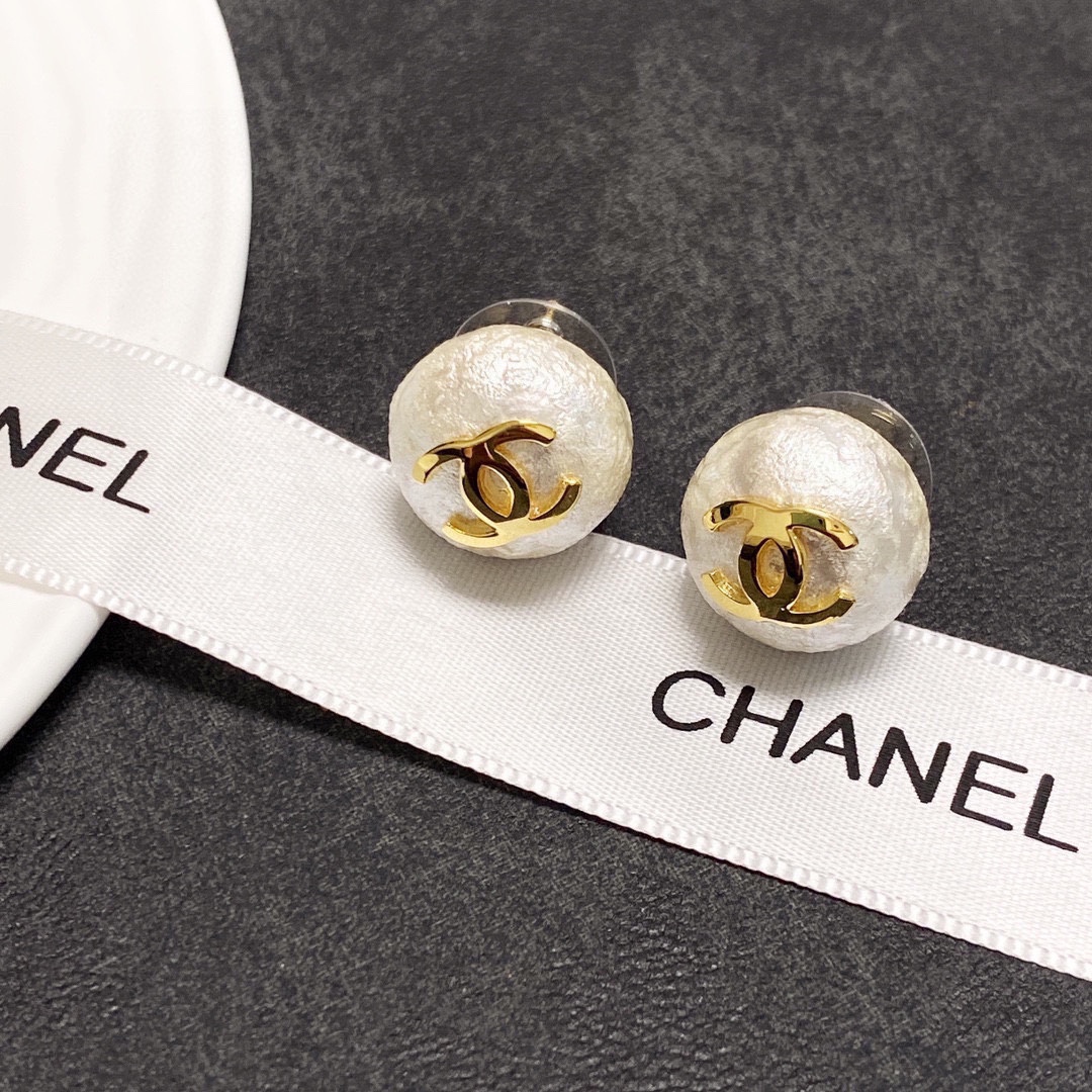 Chanel Earring