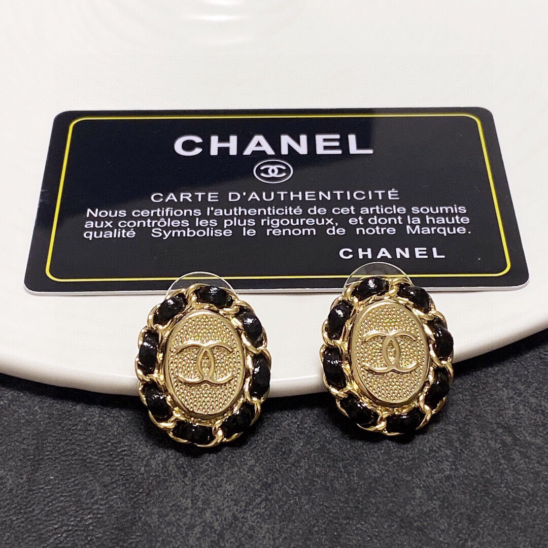 Chanel Earring