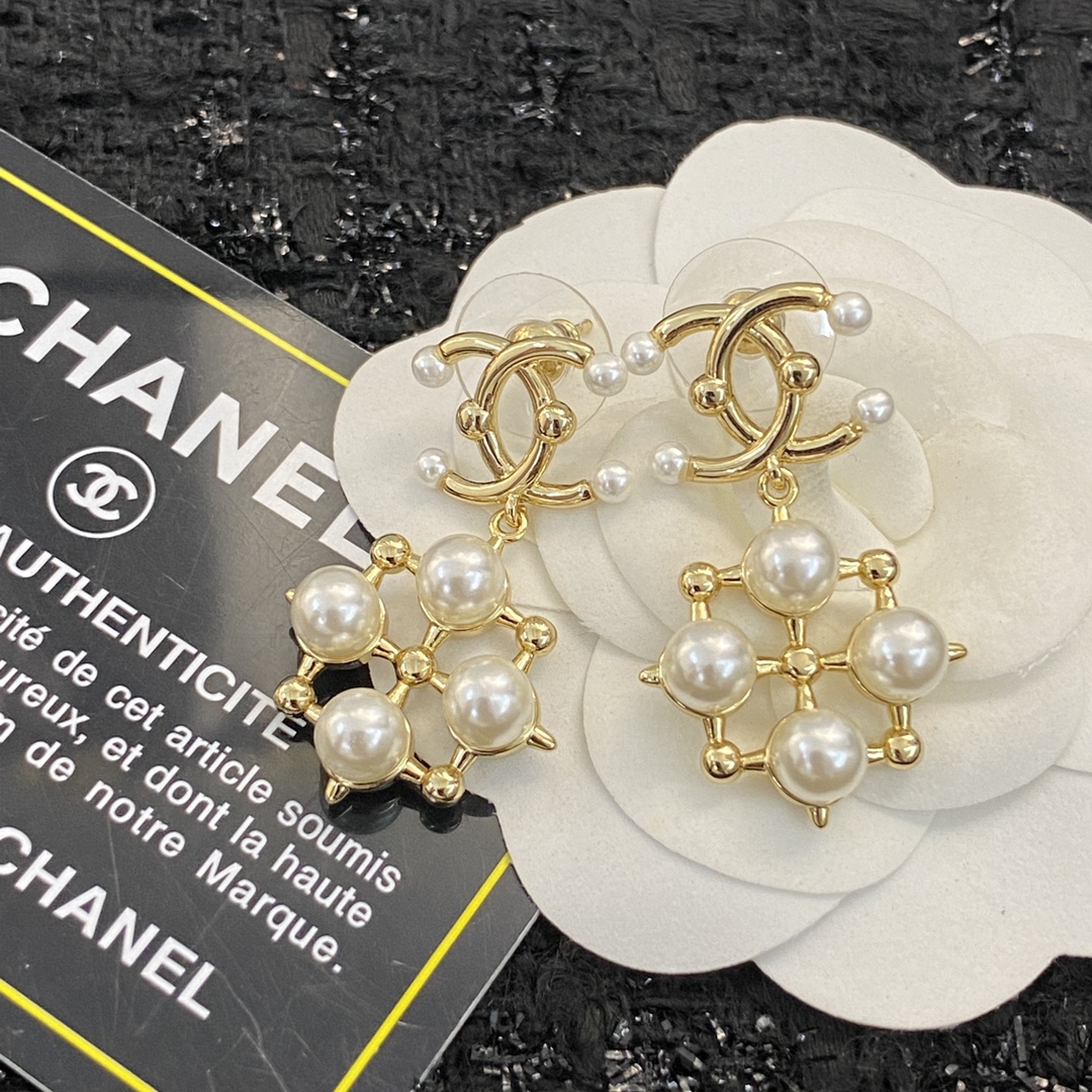 Chanel Earring