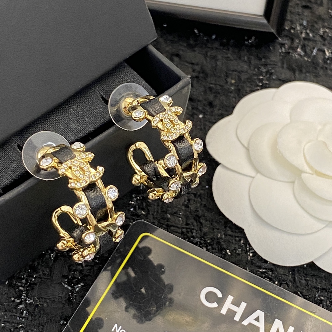 Chanel Earring