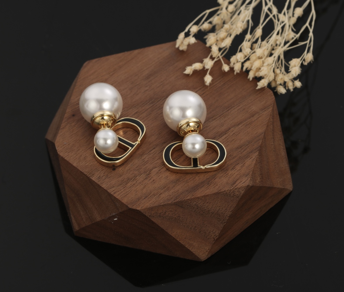 Dior Earring