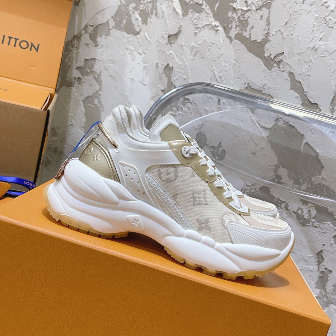 Louis Vuitton Sneakers