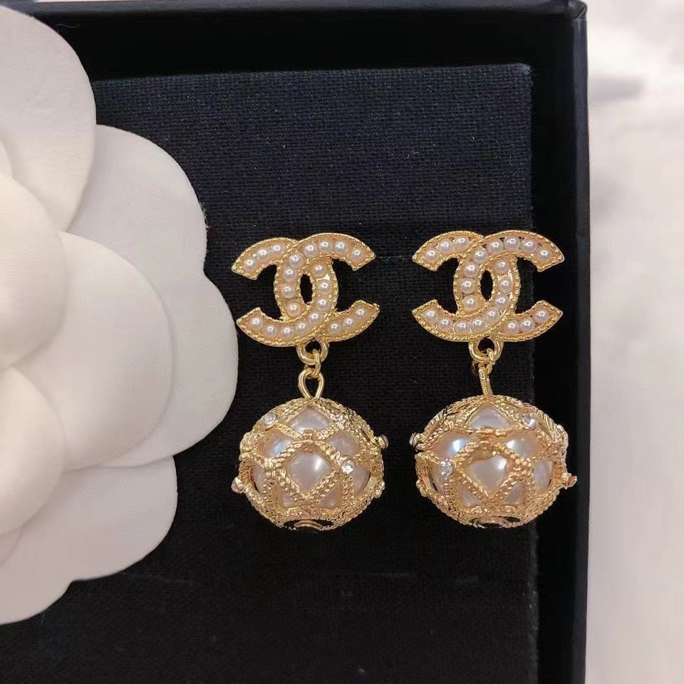 Chanel Earring