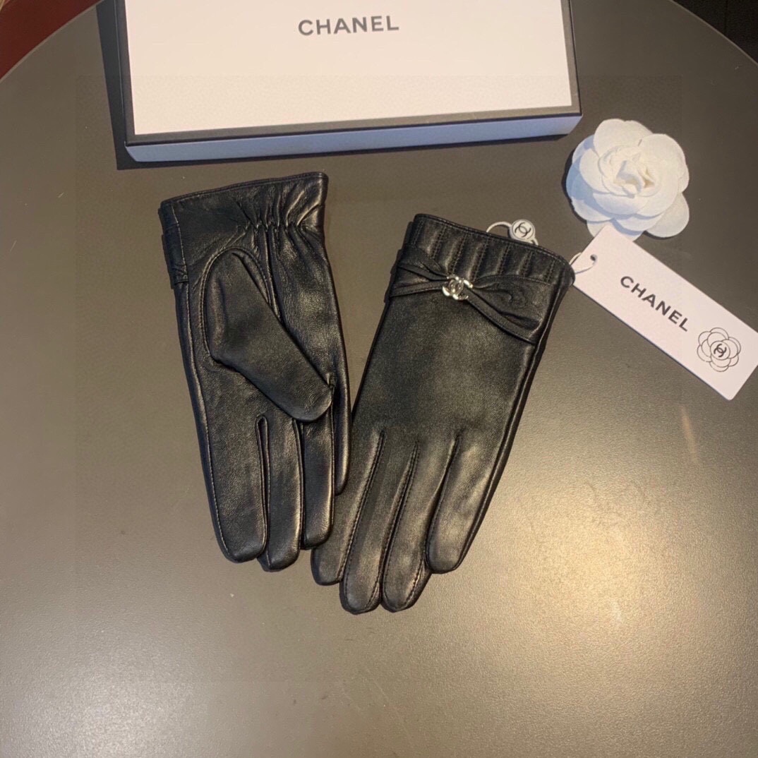 Chanel Gloves