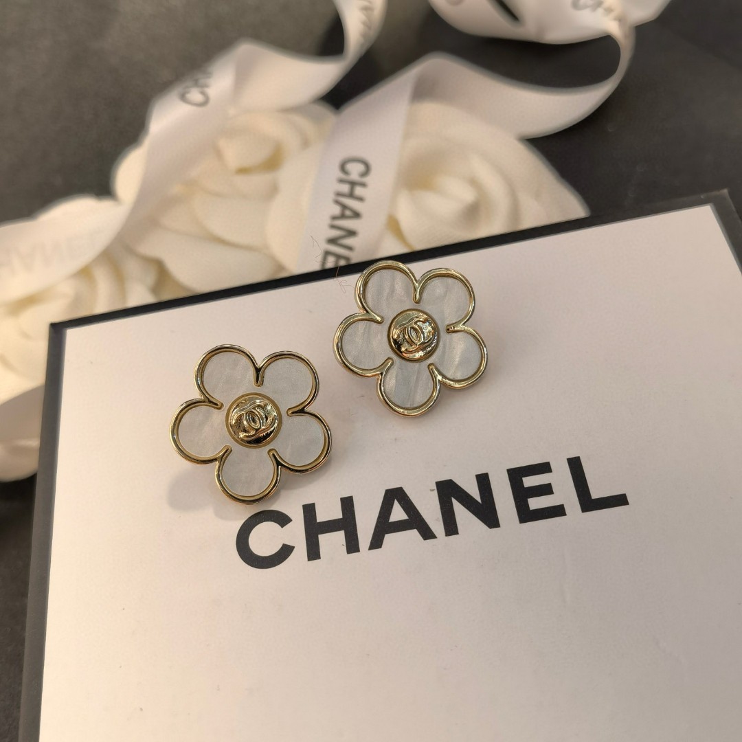 Chanel Earring