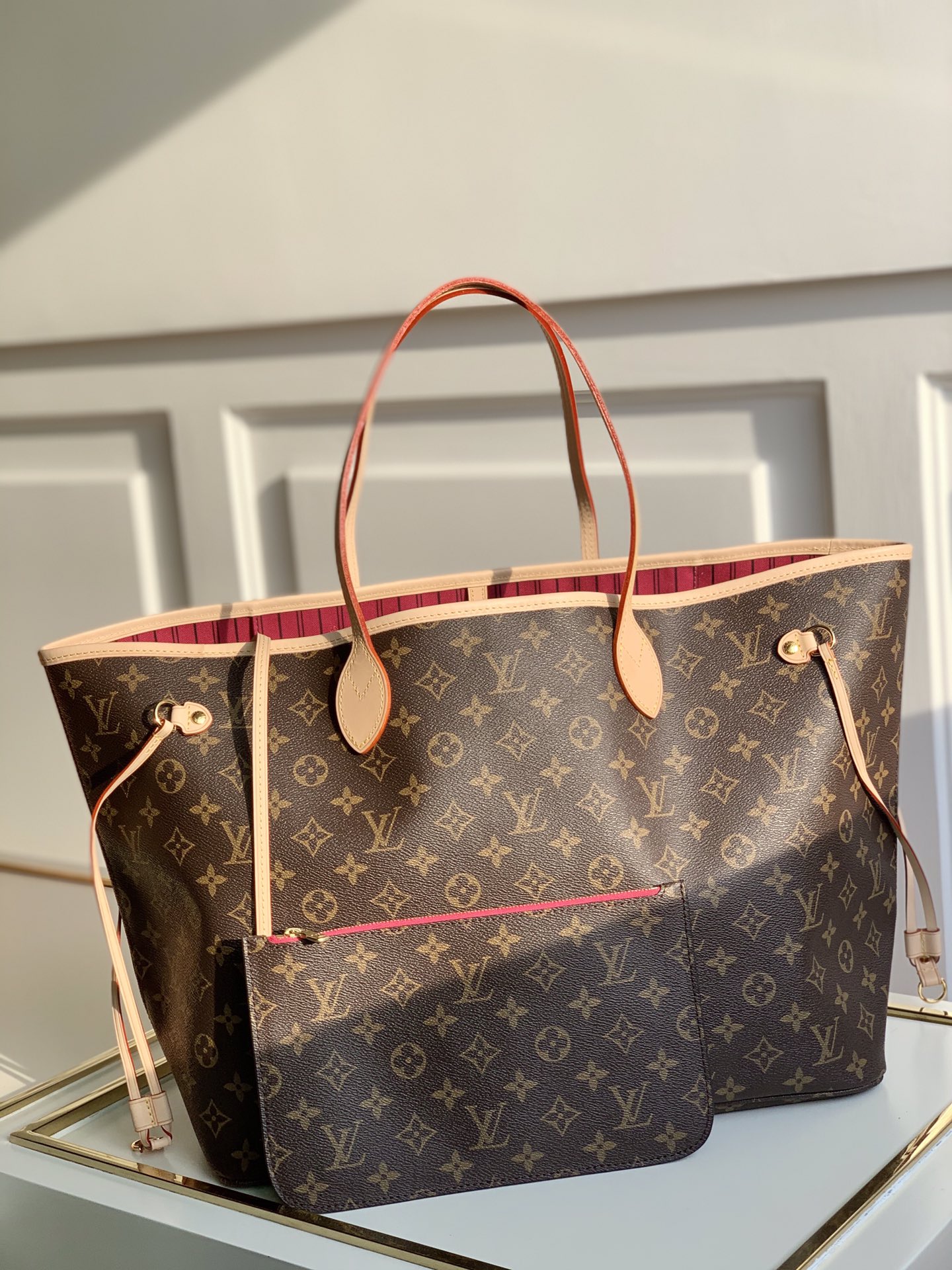Louis Vuitton Neverfull GM-40 x 33 x 20CM
