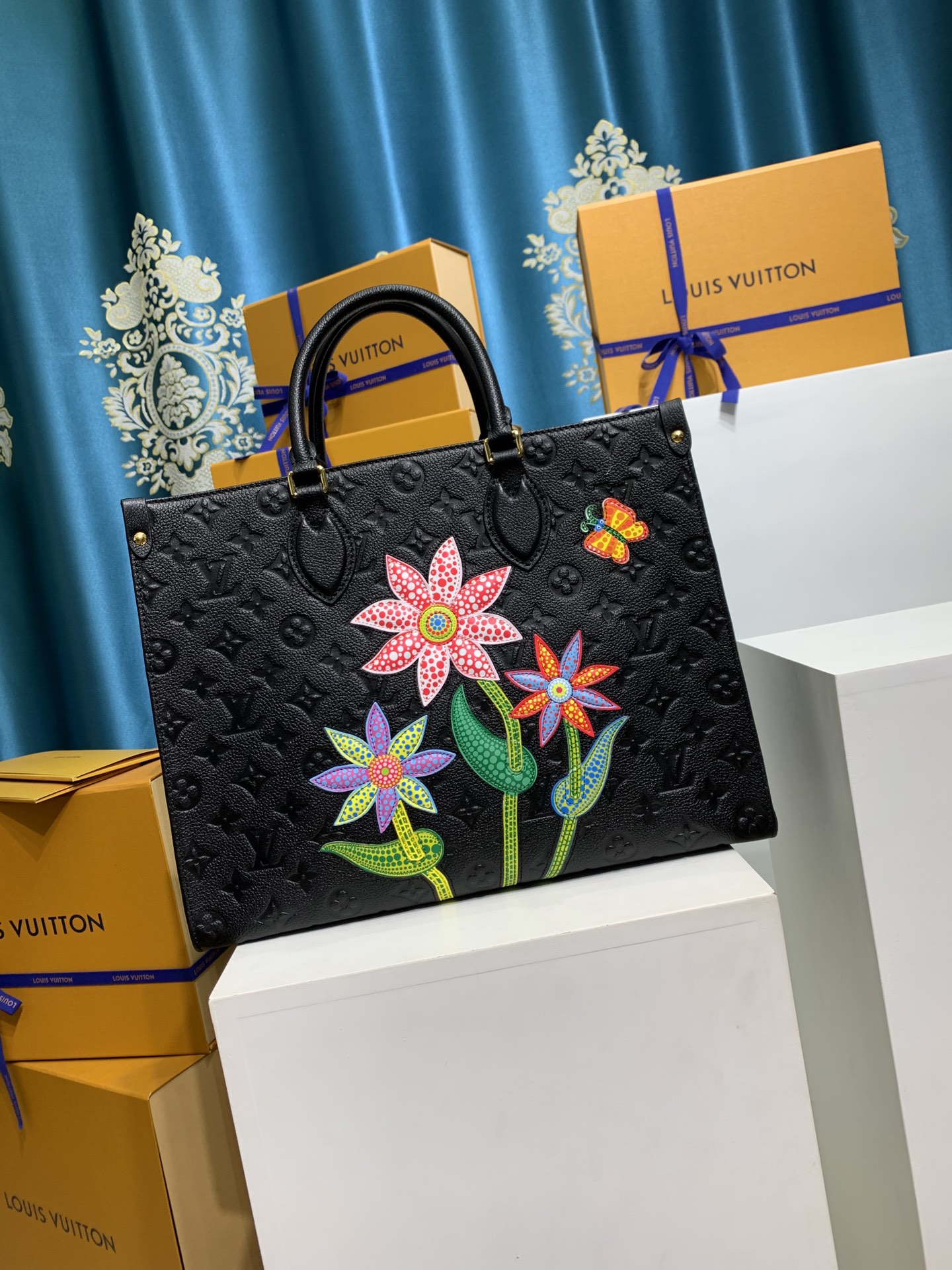 Louis VuittonYK Onthego MM-35 x 27 x 14CM