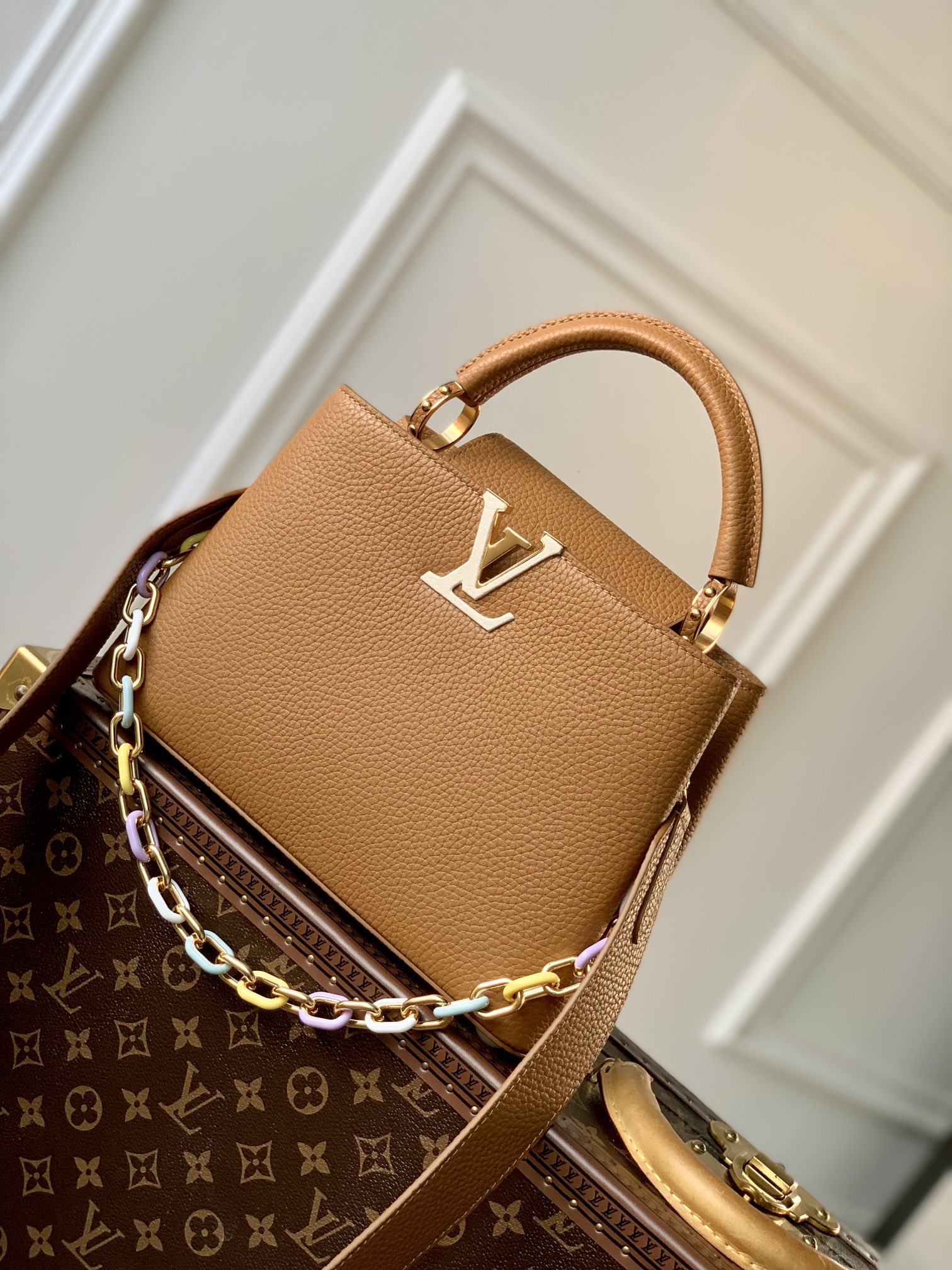 Louis Vuitton Capucines M21127(27×18×9 CM)