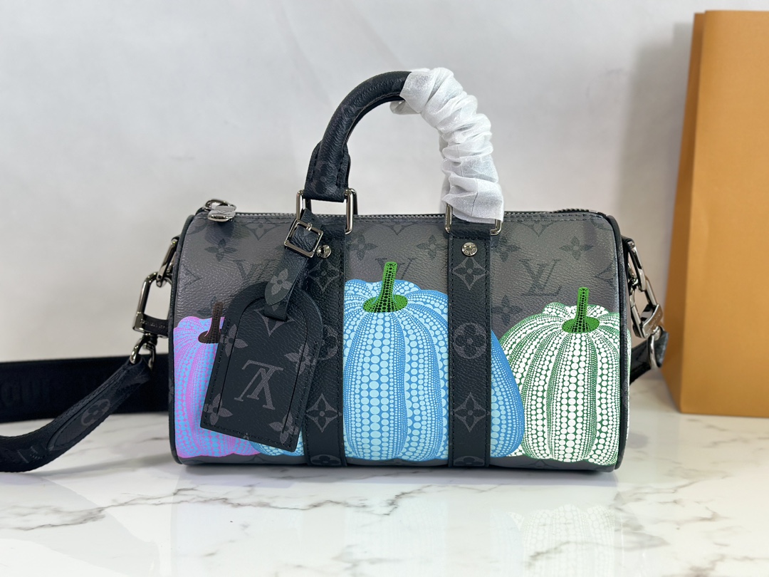 Louis Vuitton x YK Keepall 25-25 x 15 x 11CM