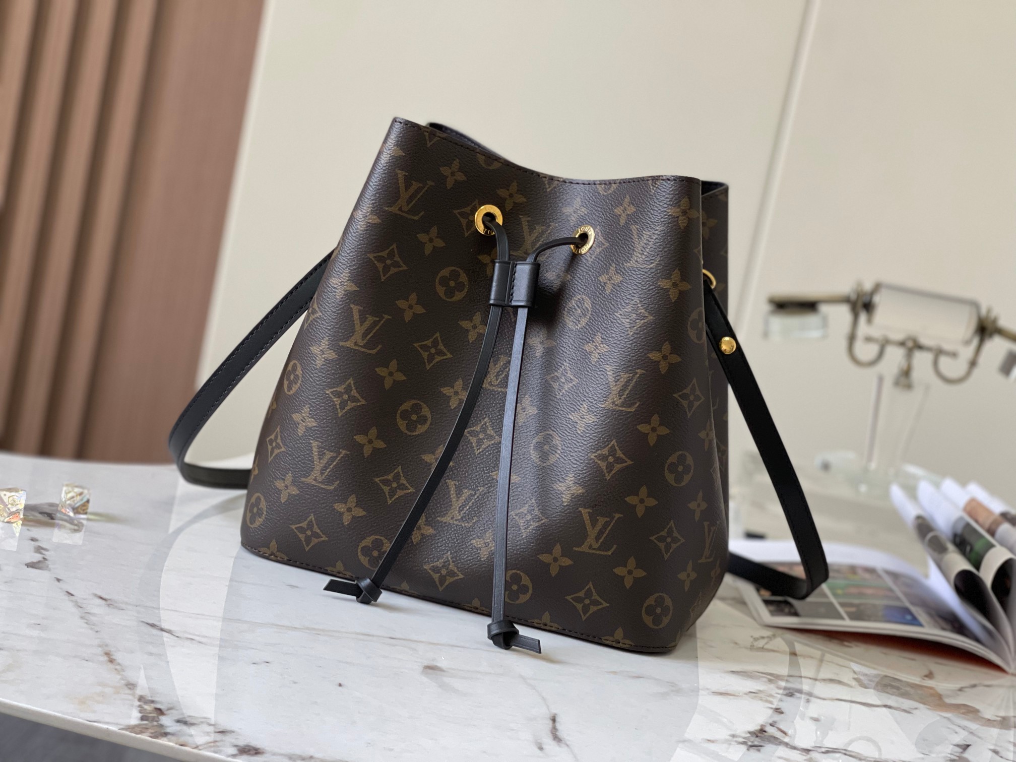 Louis Vuitton NéoNoé Bucket(26 x 26 x 17.5CM)