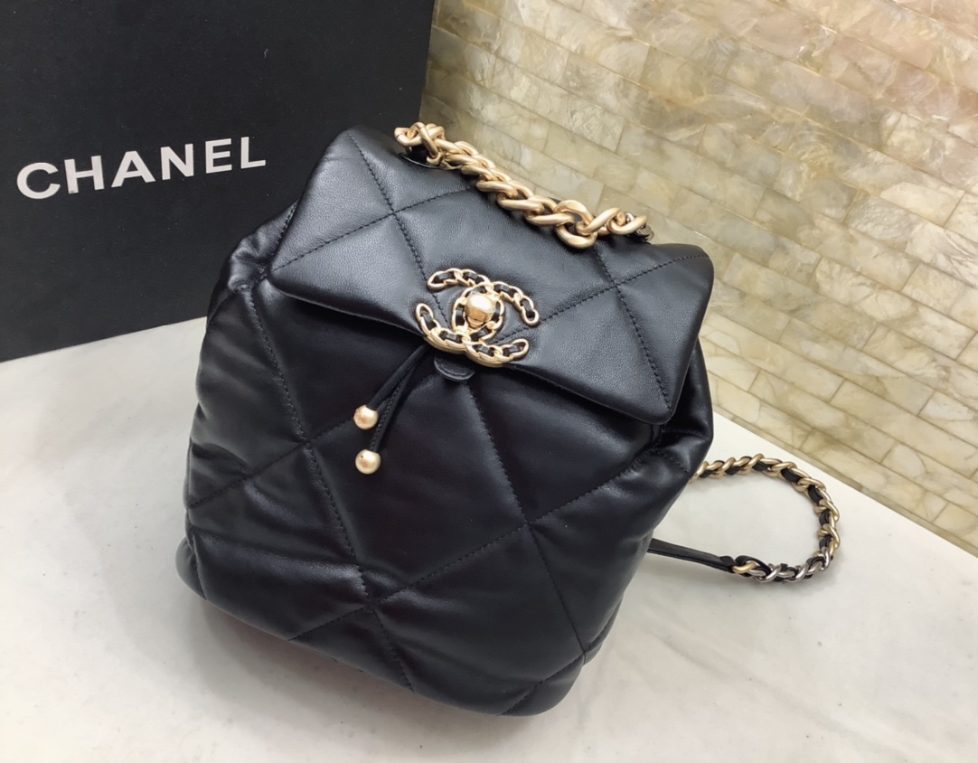 Ch*nel 19 Backpack(26*22*16CM)