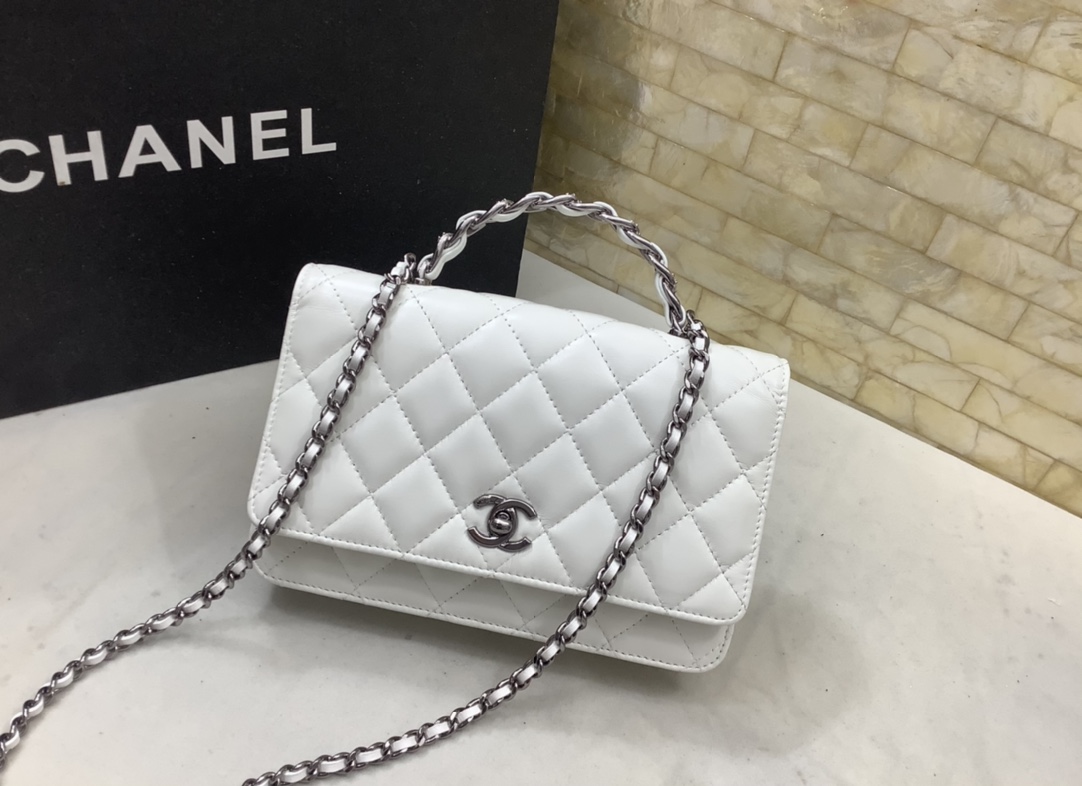 Ch*nel Wallet On Chain(19*13*3.5CM)