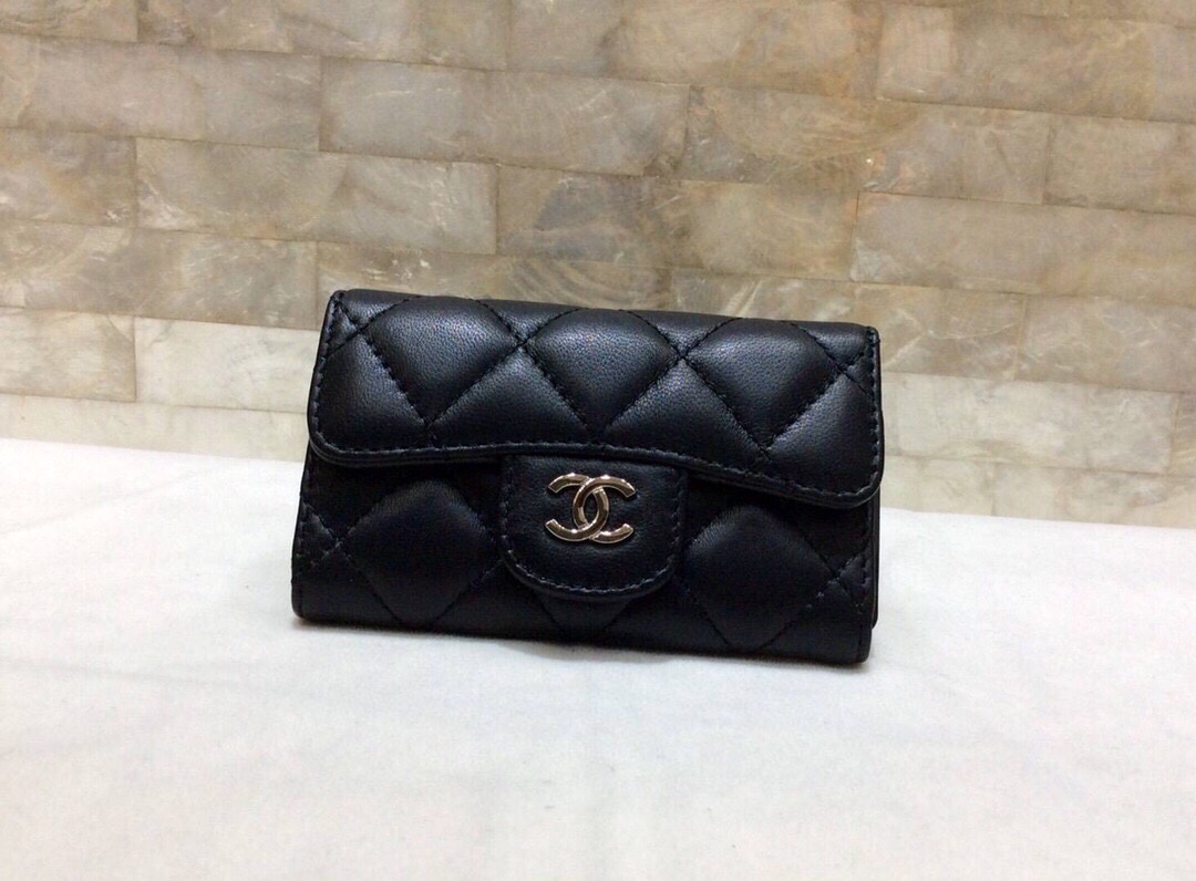 Ch*nel Lambskin Wallet(10.5*6.5CM)