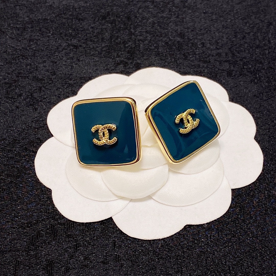Chanel Earring