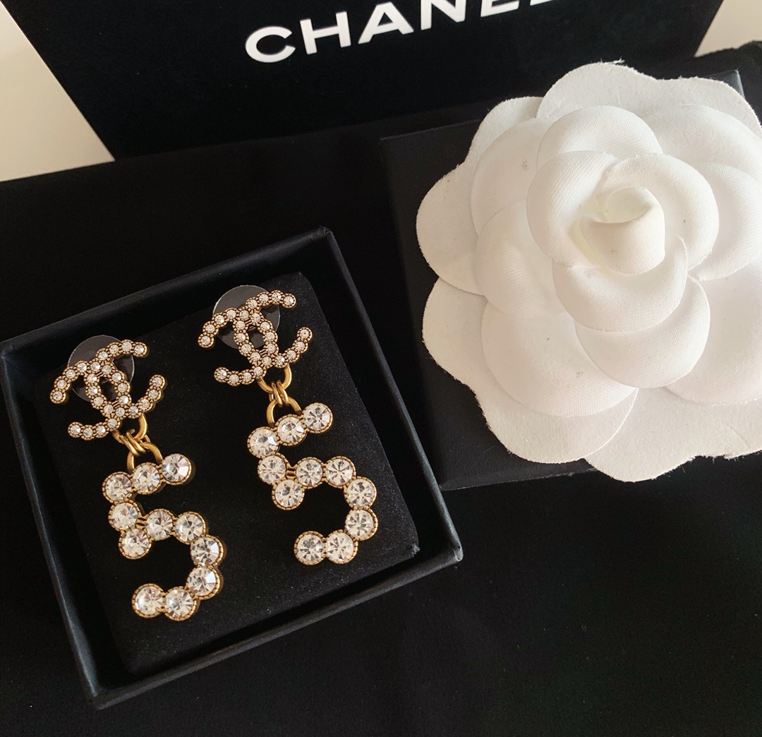 Chanel Earring