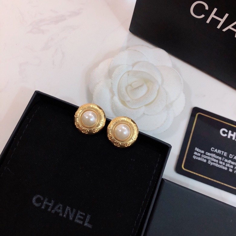 Chanel Earring
