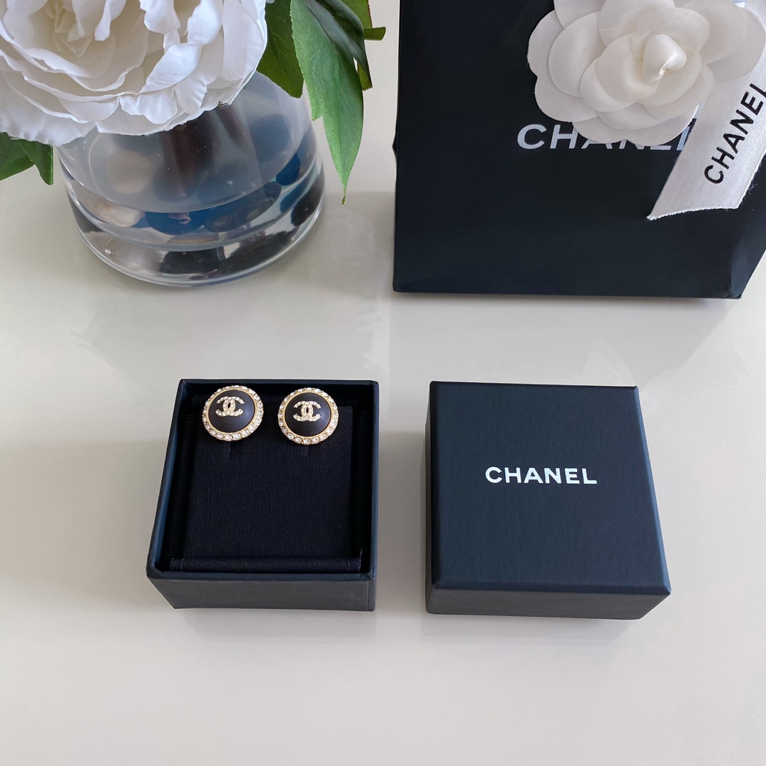 Chanel Earring