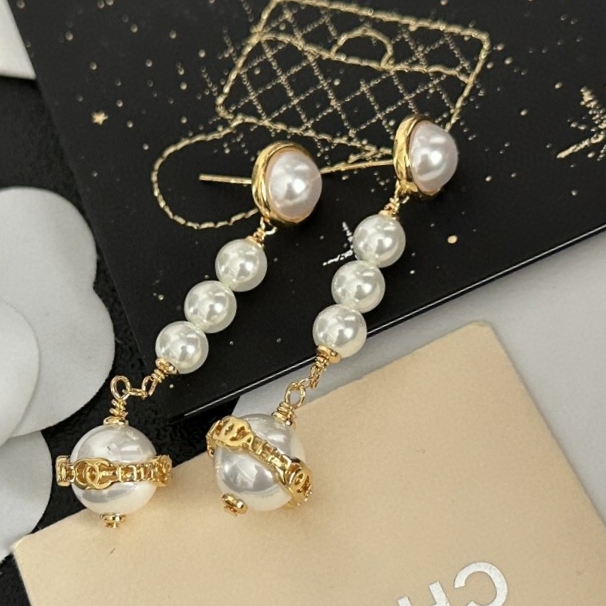 Chanel Earring