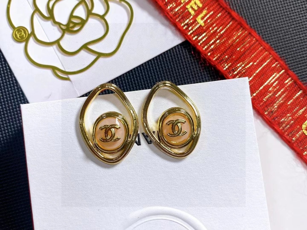 Chanel Earring