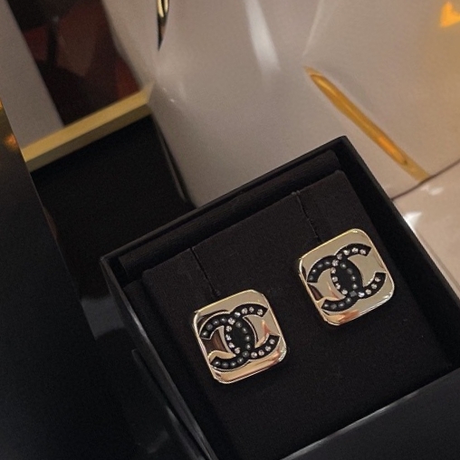 Chanel Earring