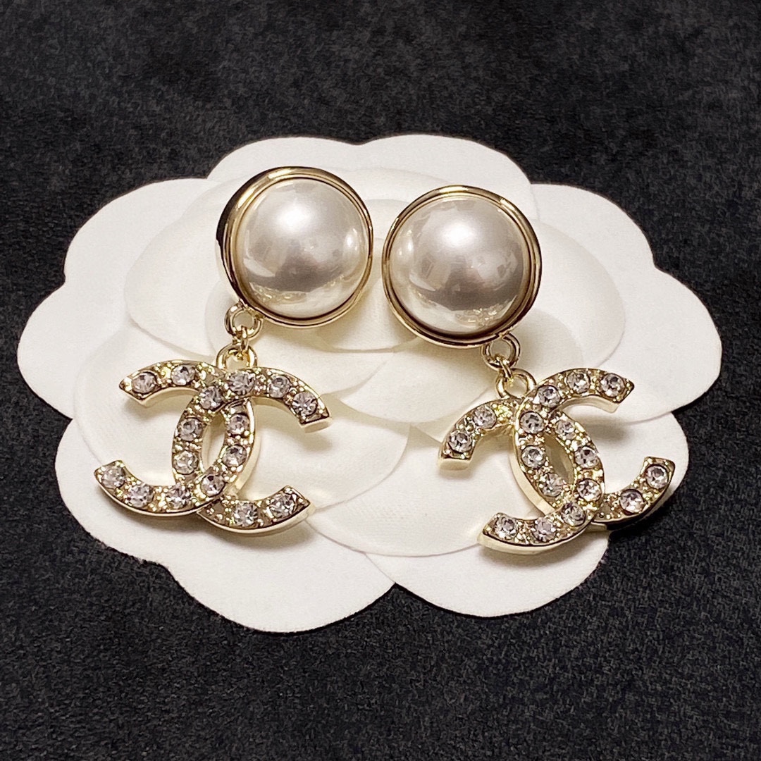 Chanel Earring
