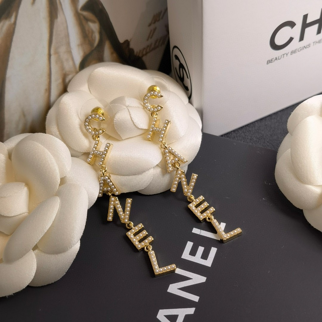 Chanel Earring