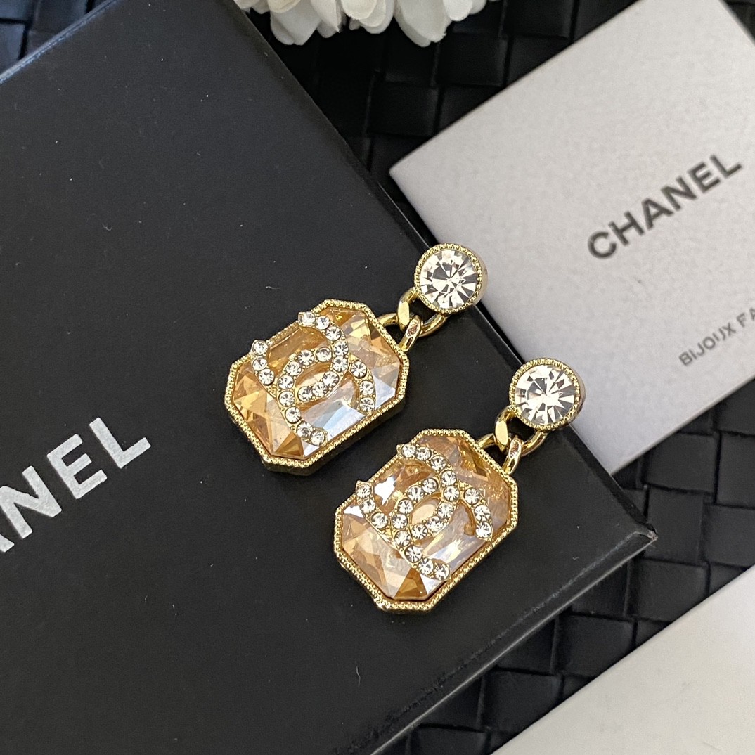 Chanel Earring