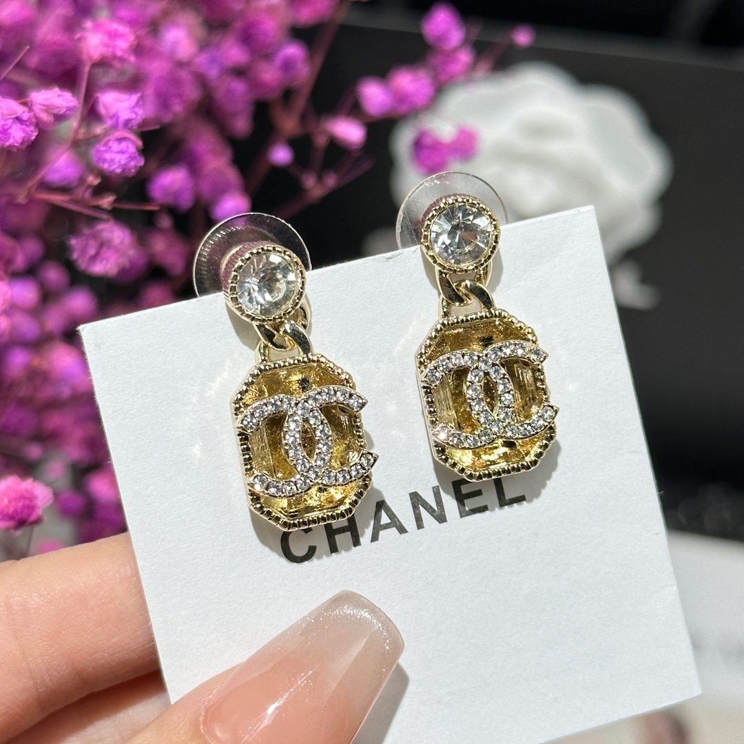Chanel Earring