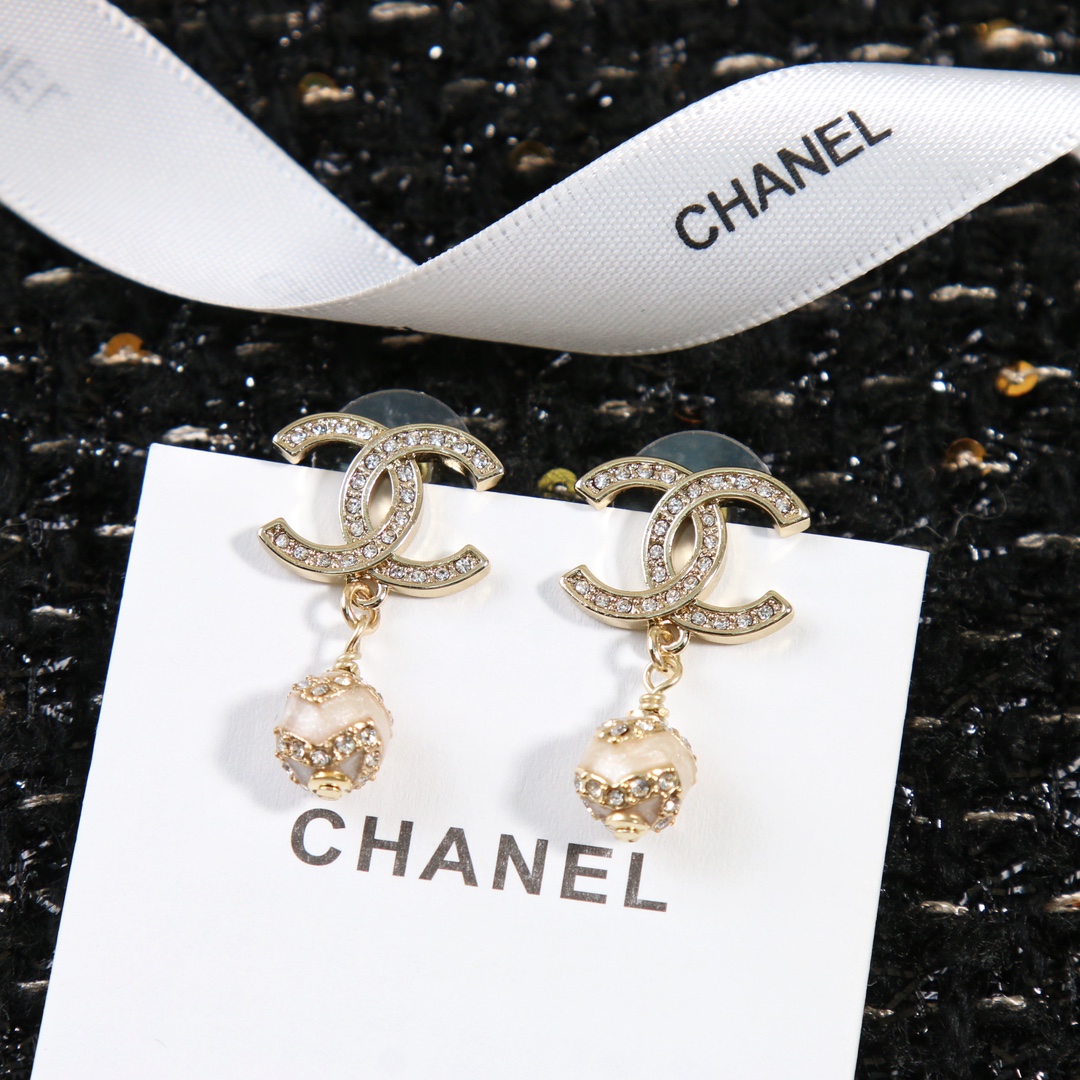 Chanel Earring