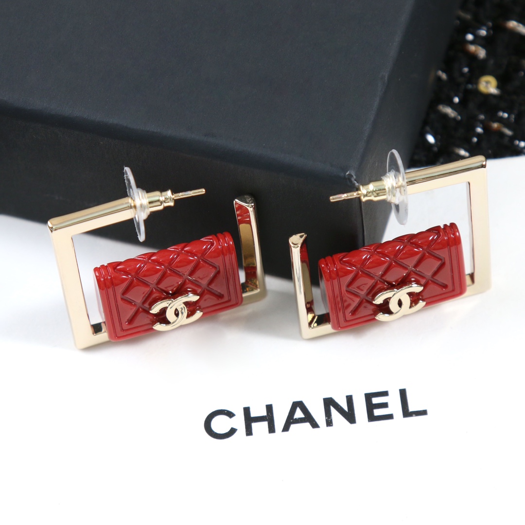 Chanel Earring