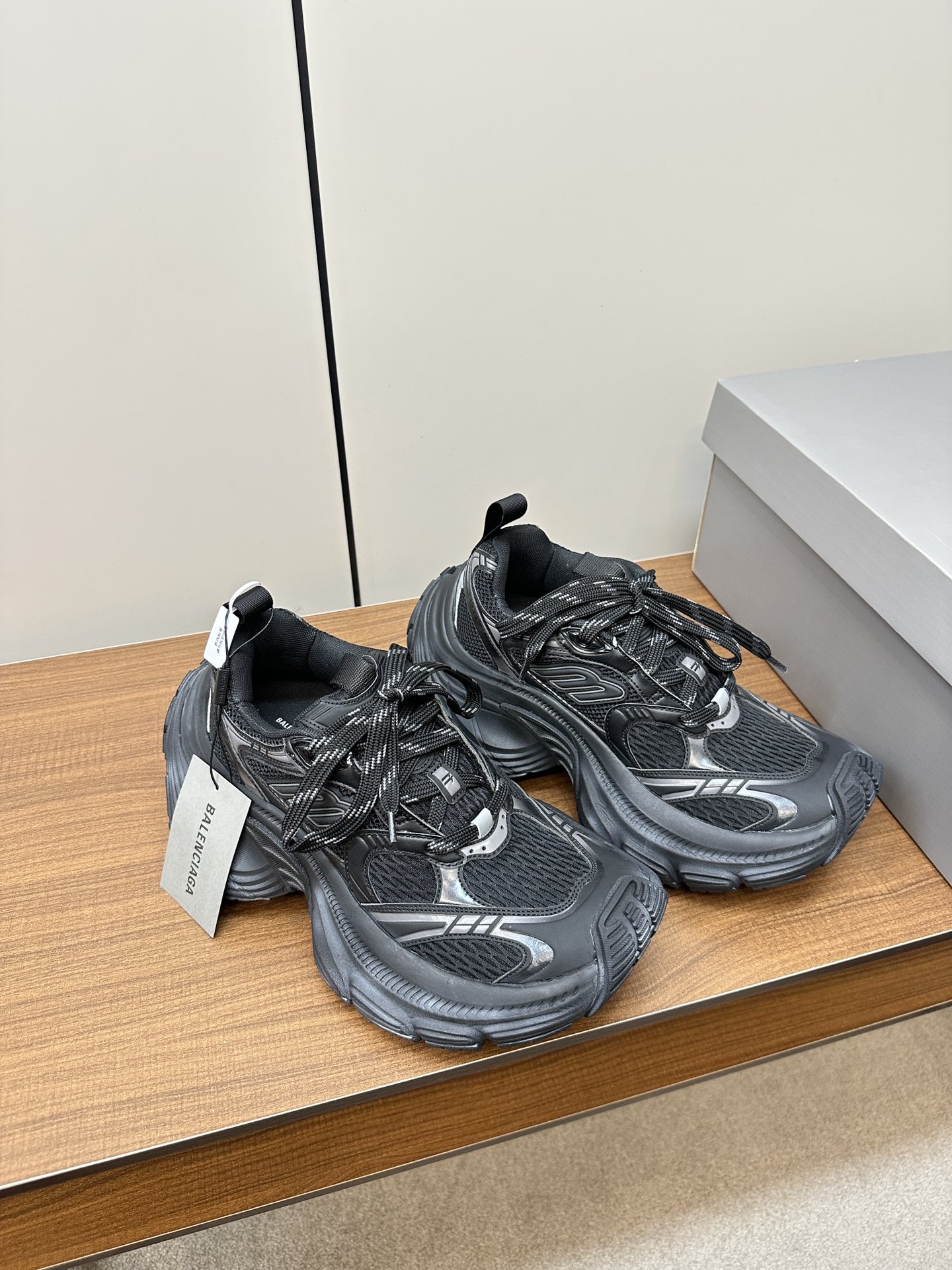 Balenciaga 10xl Sneaker