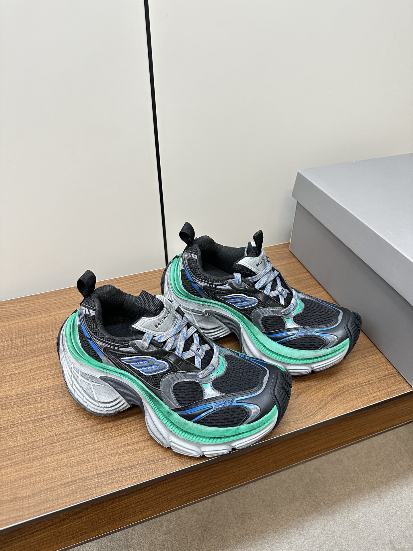 Balenciaga 10xl Sneaker