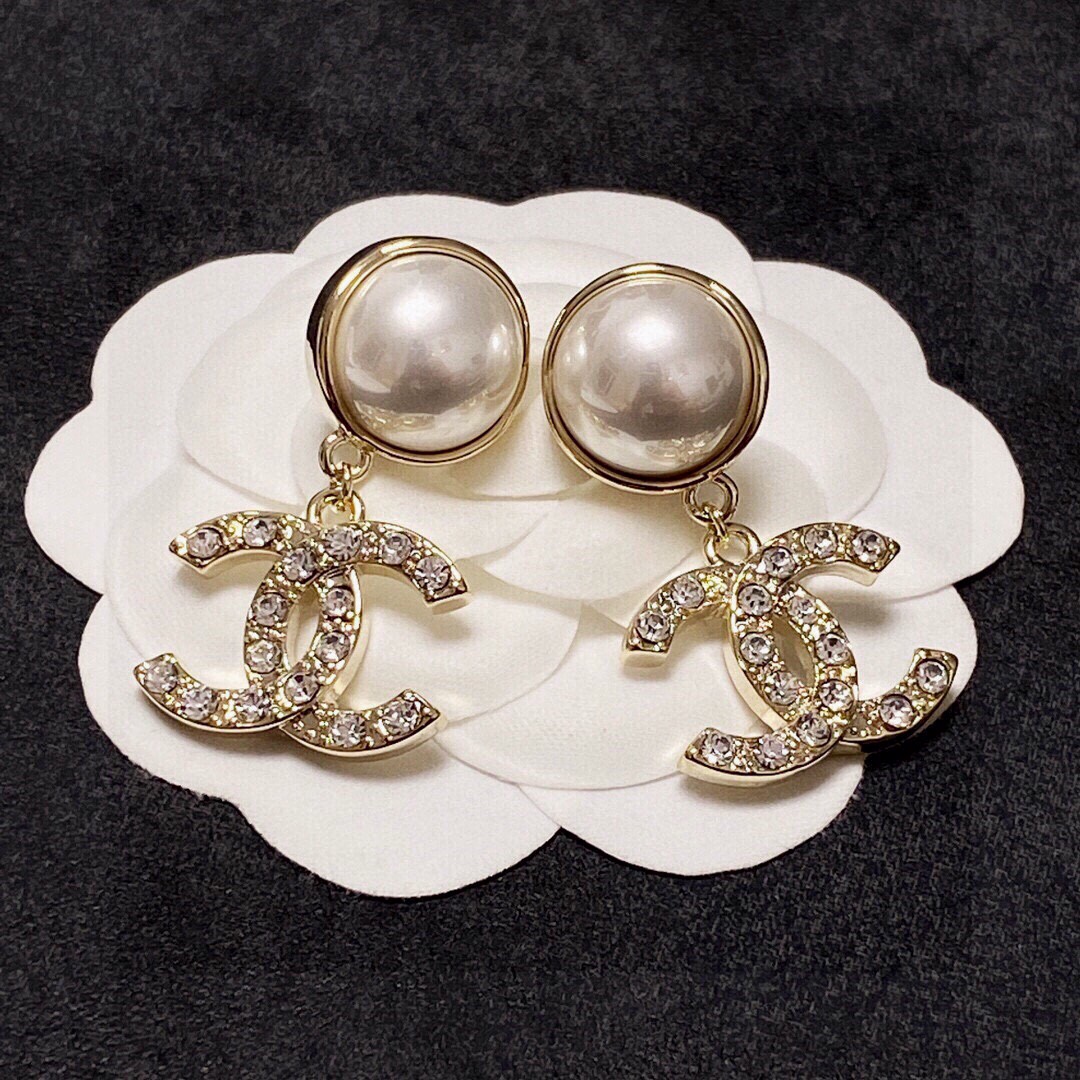 Chanel Earring