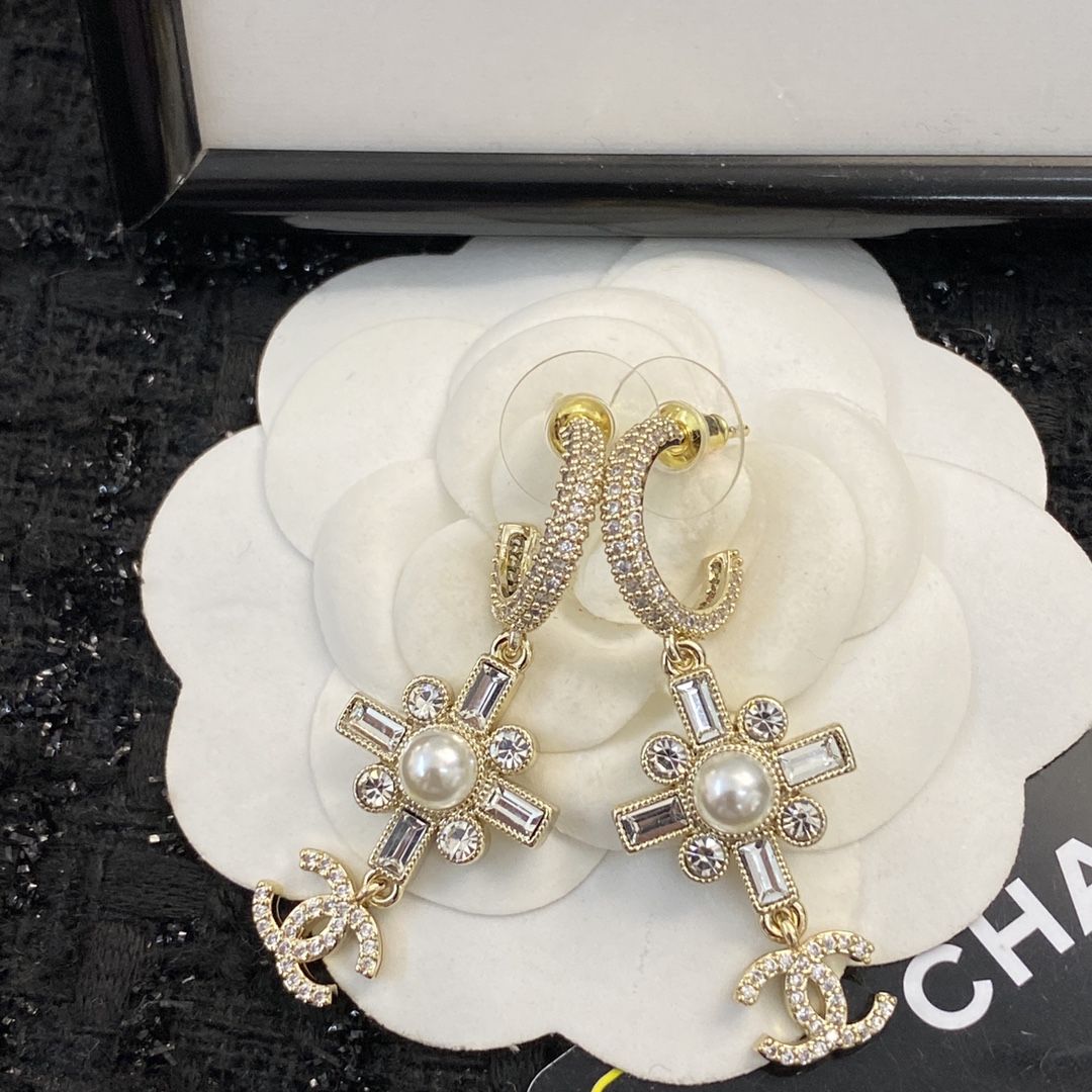 Chanel Earring