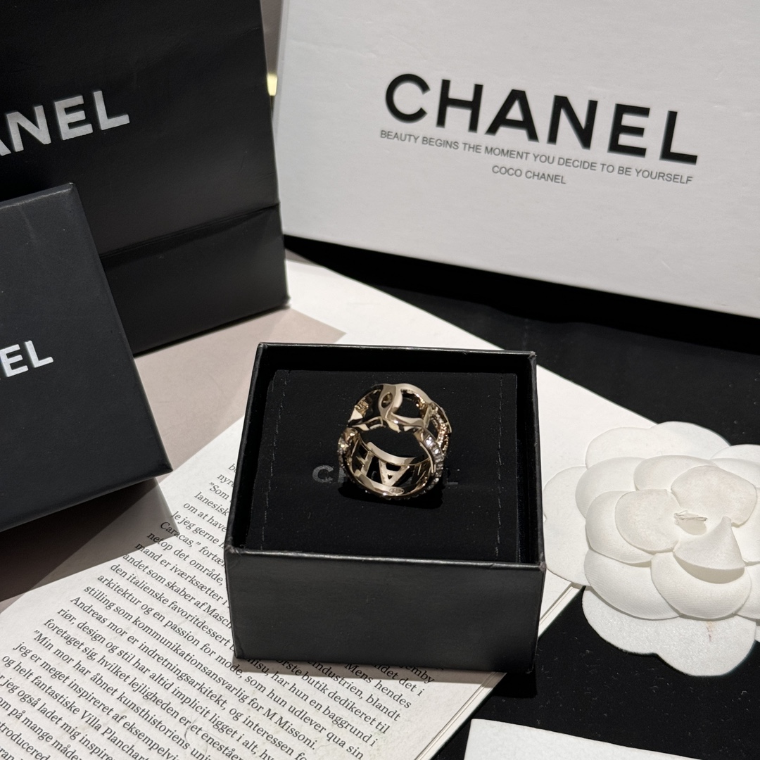 Chanel Ring