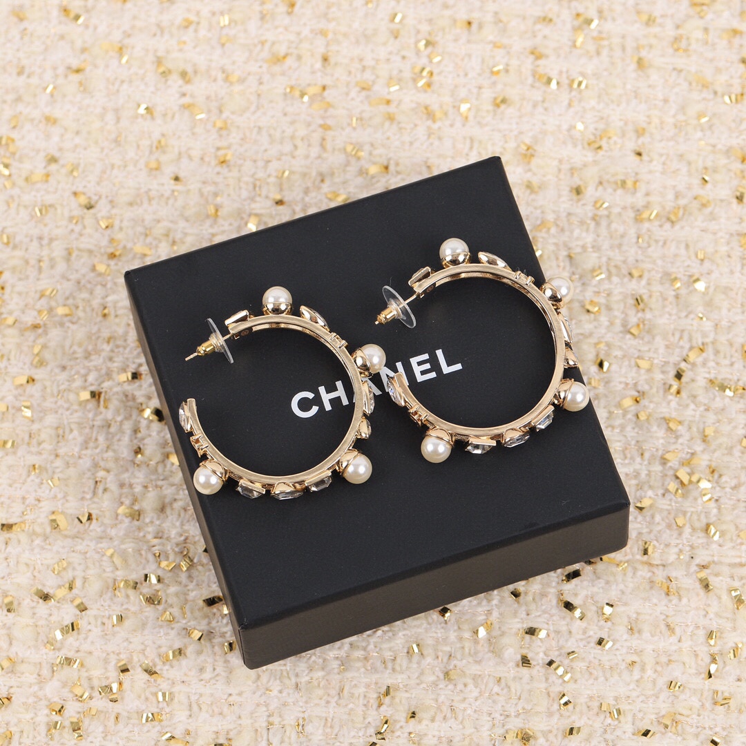 Chanel Earring
